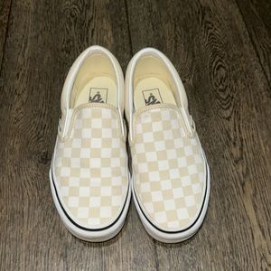 Women’s size 7 checkered vans